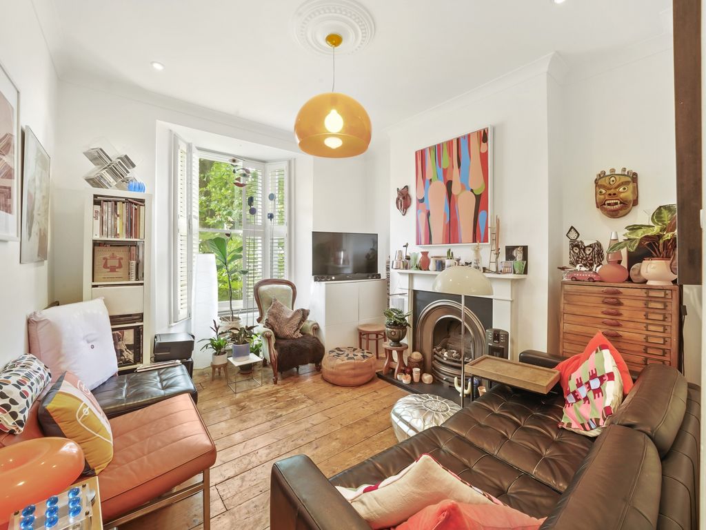 3 bed flat for sale in Leighton Road, Kentish Town NW5 Zoopla