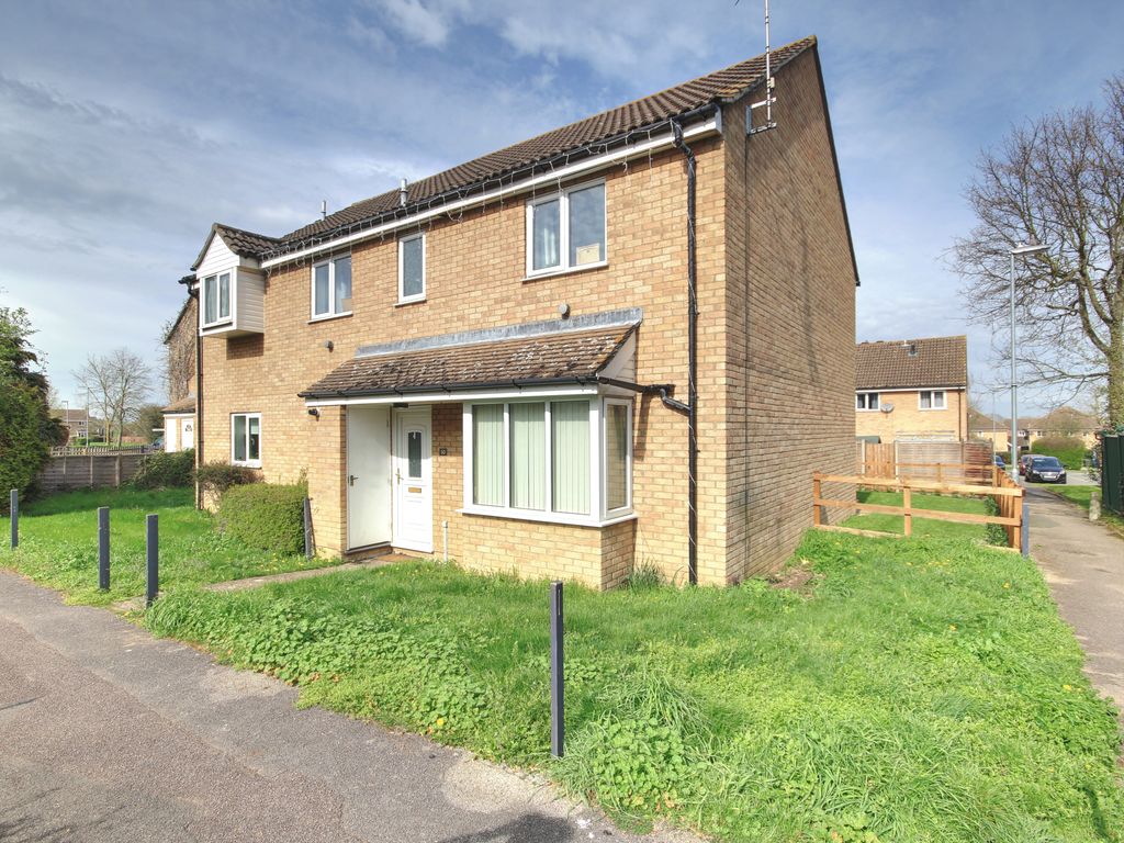 2 bed detached house for sale in Ferndown Drive, Godmanchester