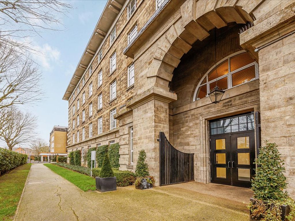 2 bed flat for sale in Bromyard Avenue, Acton W3, £425,000 Zoopla