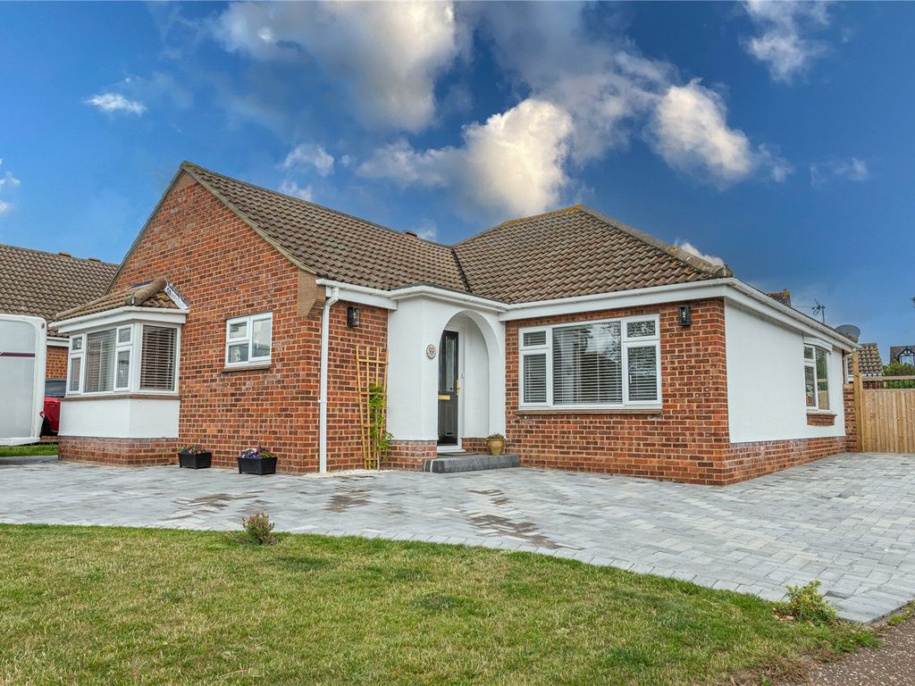 3 bed bungalow for sale in Kingsteignton, Area