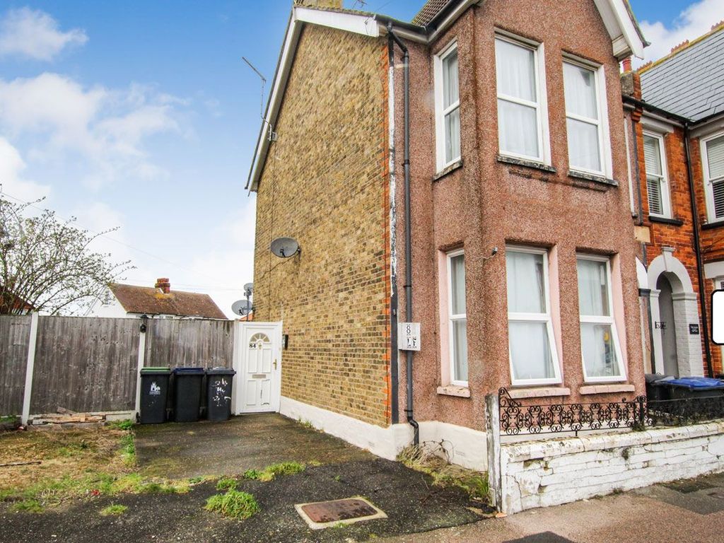 2 bed flat for sale in Sea Street, Herne Bay CT6 Zoopla