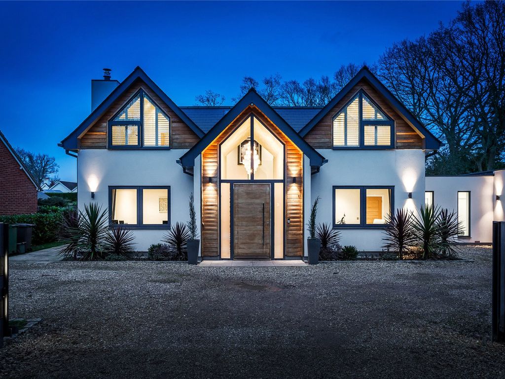 4 bed detached house for sale in West End, Woking GU24, £1,500,000 Zoopla