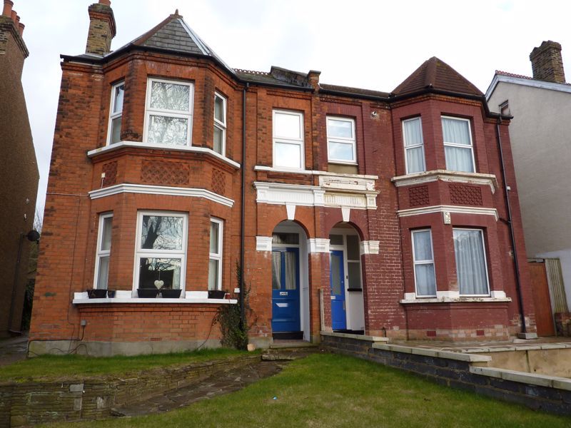 3 bed semidetached house to rent in Shrewsbury Lane, Shootershill, Shooters Hill SE18 Zoopla