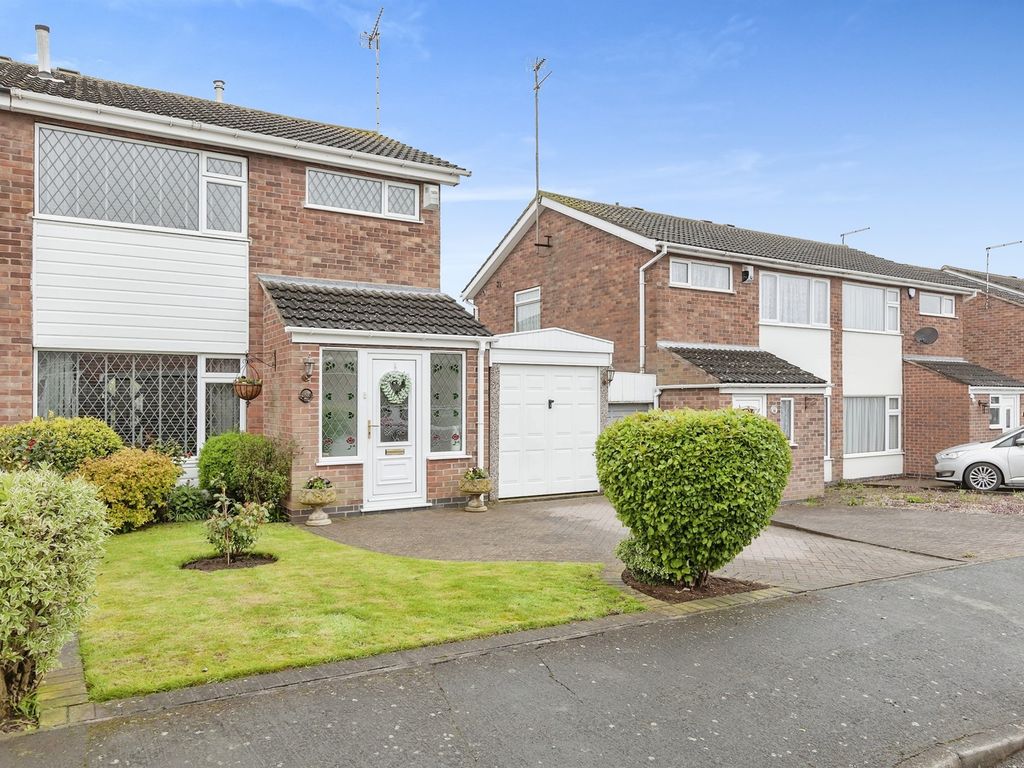 3 bed semidetached house for sale in Wallace Drive, Sileby