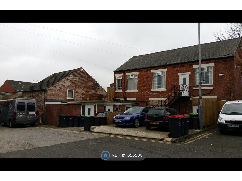 1 bed flat to rent in Low Street, SuttonInAshfield NG17, £425 pcm