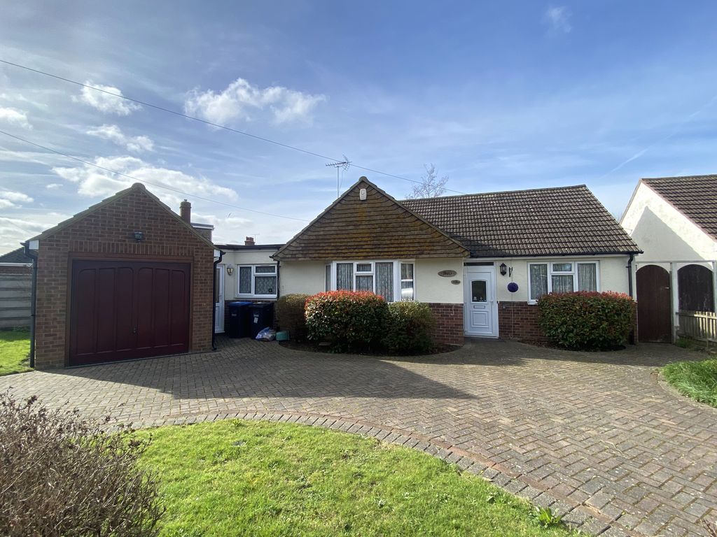 3 bed detached bungalow for sale in Old Green Road, Broadstairs CT10, £