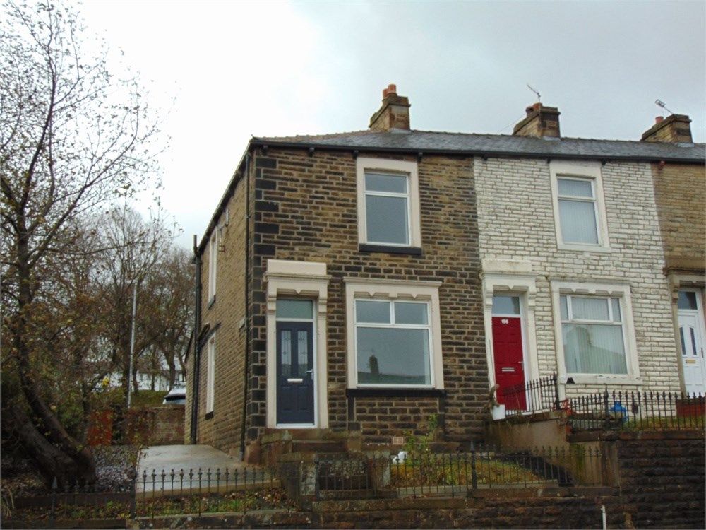3 bed terraced house for sale in Manchester Road, Burnley BB11, £124,995 Zoopla