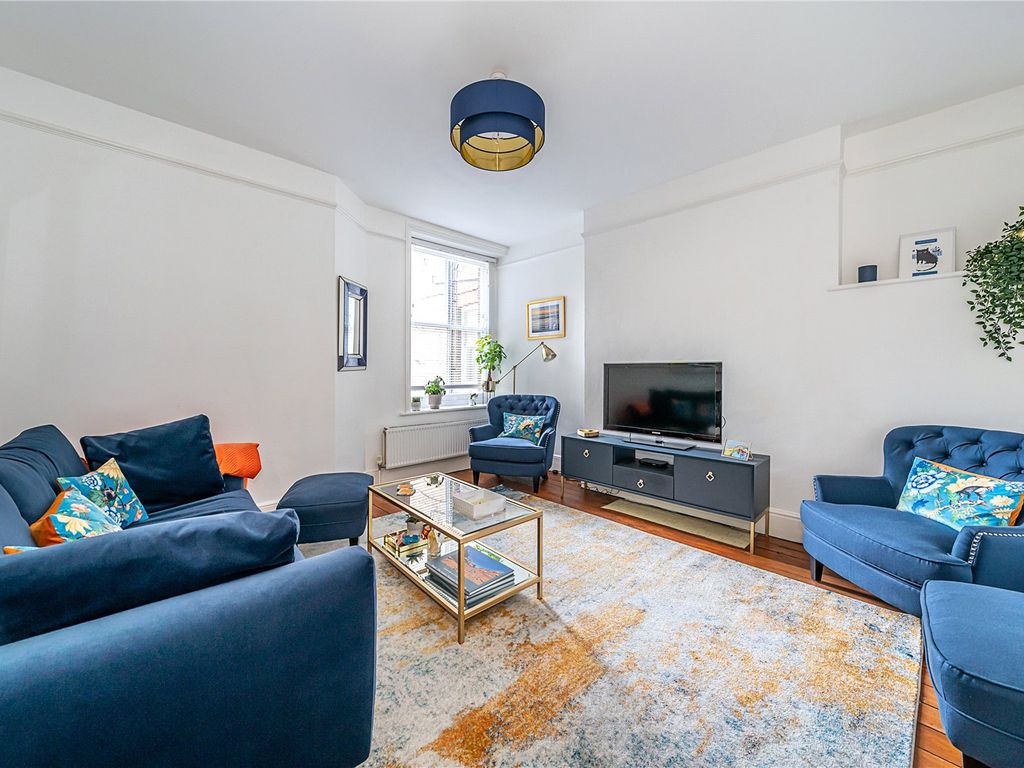 2 bed flat for sale in Cleveland Mansions, Widley Road, Maida Vale