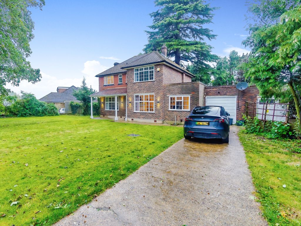 5 bed detached house for sale in Hayes Lane, Kenley CR8, £775,000 Zoopla