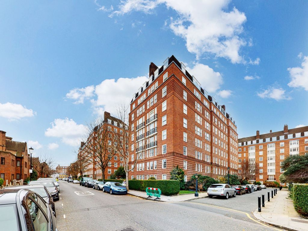 Whiteheads Grove, Cranmer Court Whiteheads Grv SW3  