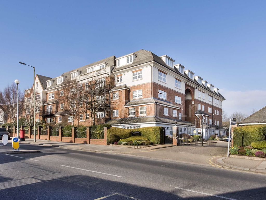 Century Close London NW4  