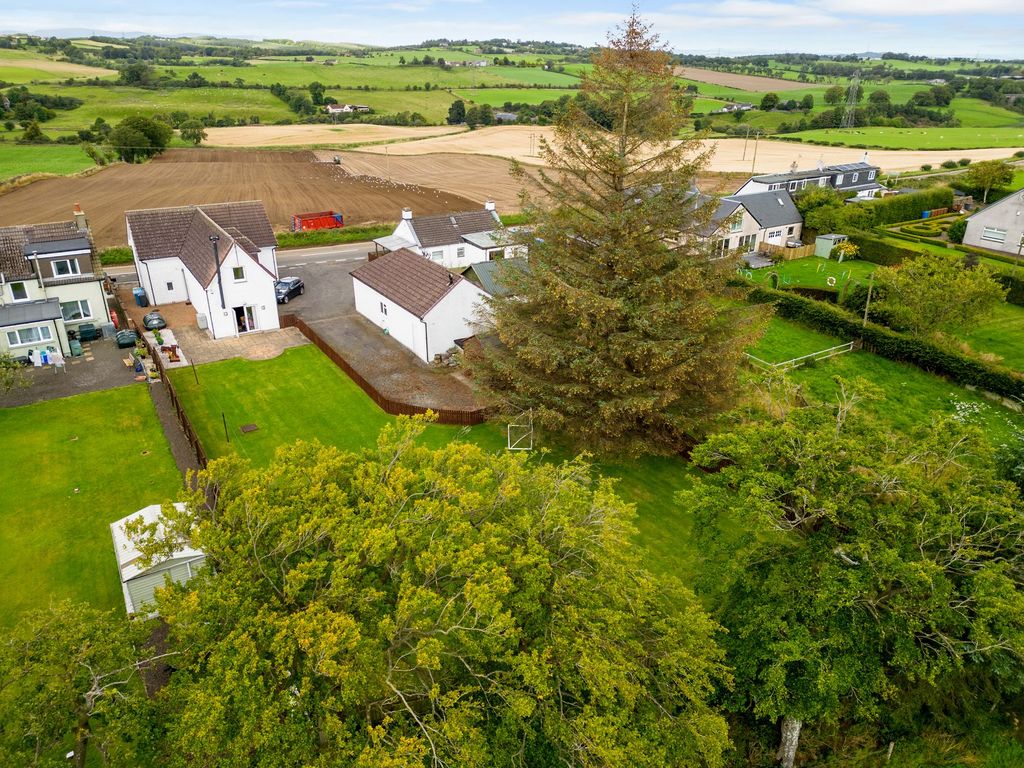 4 bed detached house for sale in Avonview Cottage, Strathloanhead FK1