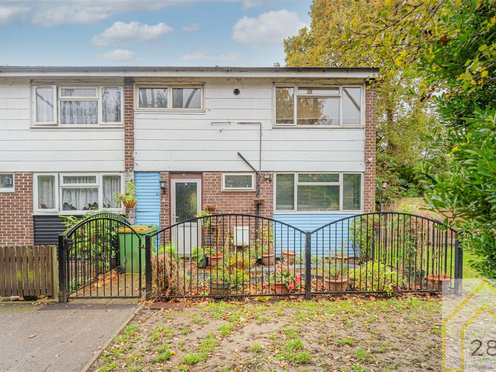 3 bed end terrace house for sale in Tenbury Close, London E7, £425,000