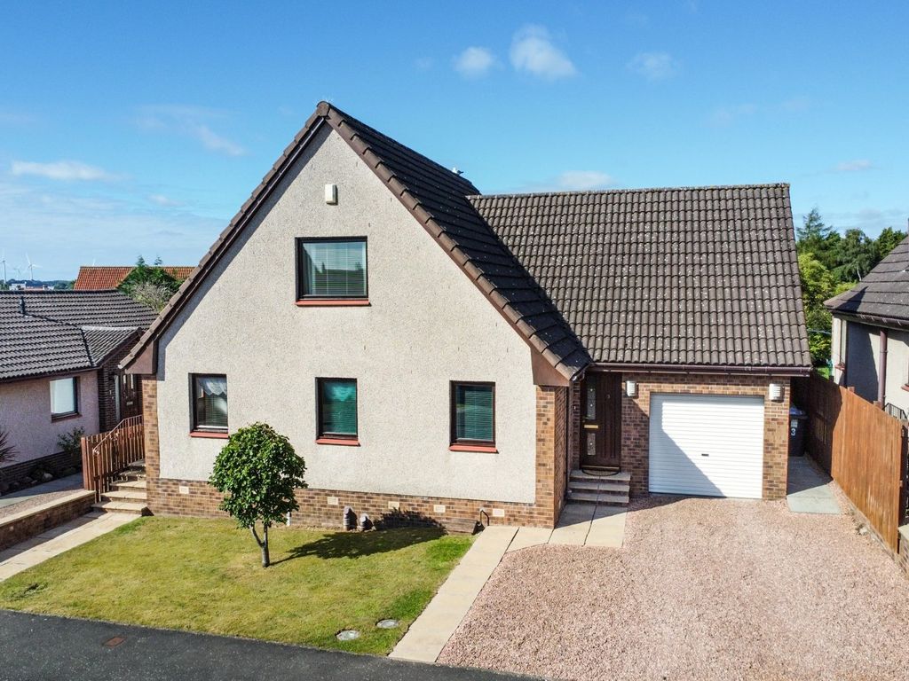 4 bed detached house for sale in Fernbank Drive, Windygates, Leven