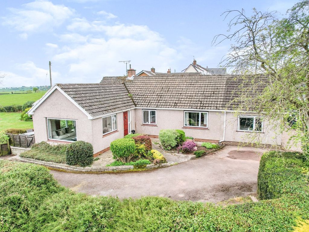 5 bed detached bungalow for sale in BrynYGwenin, Abergavenny NP7 Zoopla
