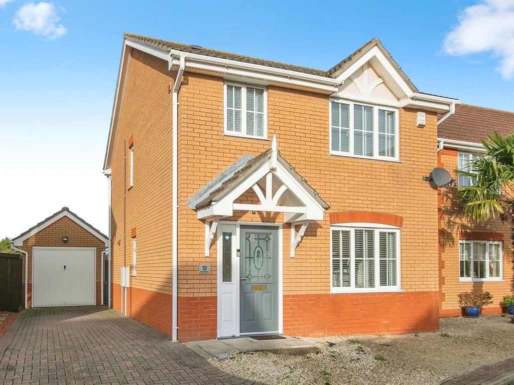 3 bed detached house for sale in Parade Drive, Dovercourt, Harwich CO12