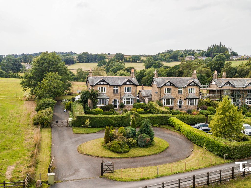 4 bed terraced house for sale in Rose Dene, County Brook Lane, Colne