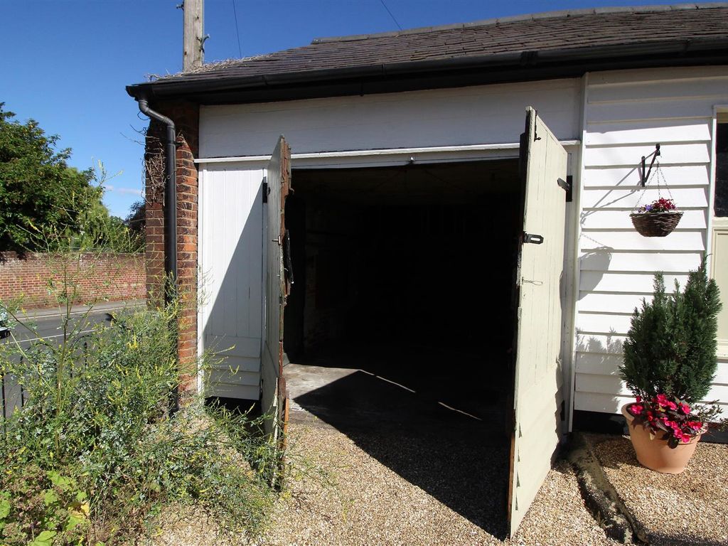 Parking/garage for sale in Old Norwich Road, Ipswich IP1 Zoopla
