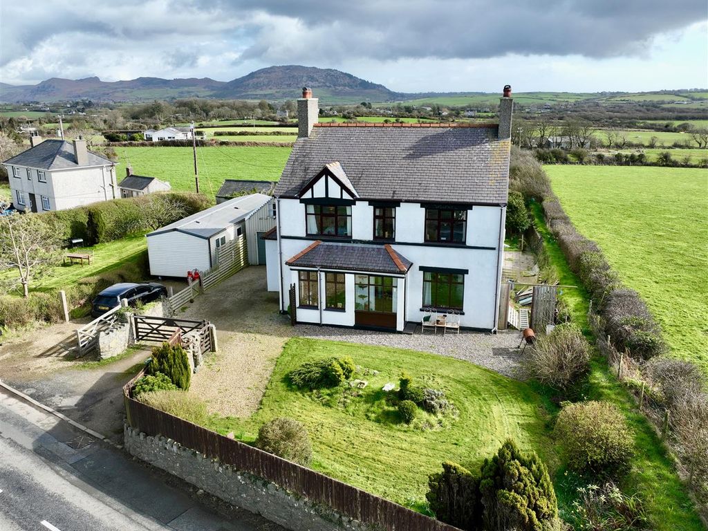 4 bed detached house for sale in Lon Groesffordd, Edern, Pwllheli LL53