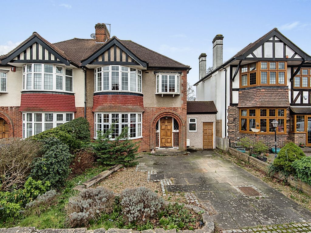4 bed semidetached house for sale in Highdown, Worcester Park KT4 Zoopla