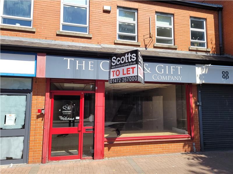 Retail premises to let in St. Peters Avenue, Cleethorpes, Lincolnshire
