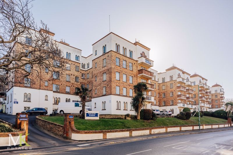 1 bed flat for sale in Sea Road, Bournemouth BH5, £170,000