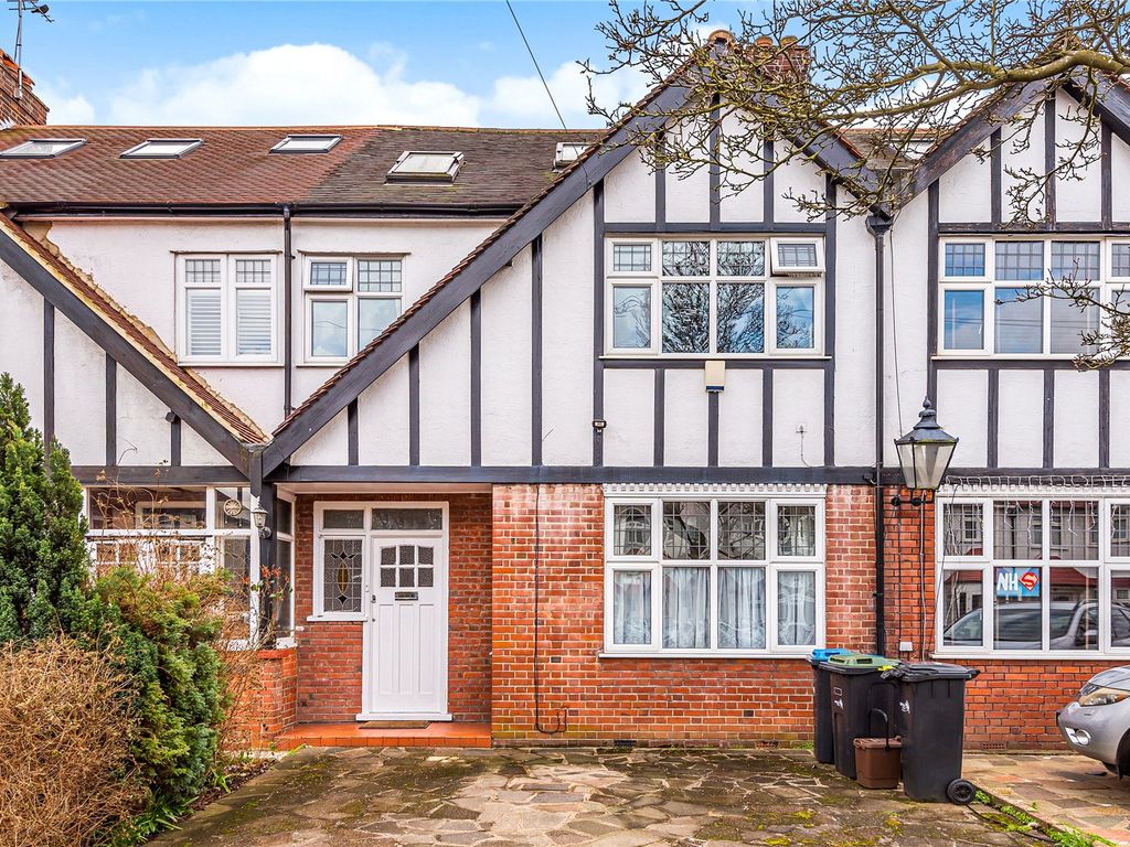4 bed terraced house for sale in Colne Road, Winchmore Hill, London N21 Zoopla