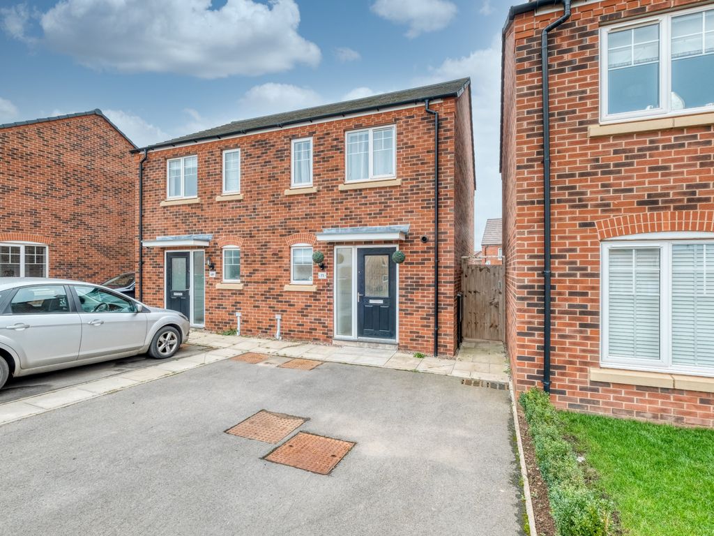 2 bed semidetached house for sale in Goldcrest Way, Droitwich WR9 Zoopla