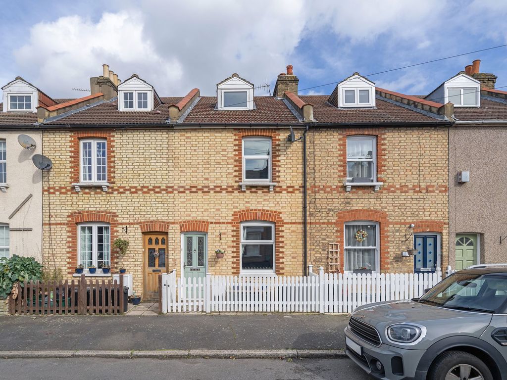 4 bed terraced house for sale in Acacia Road, Beckenham BR3, £625,000