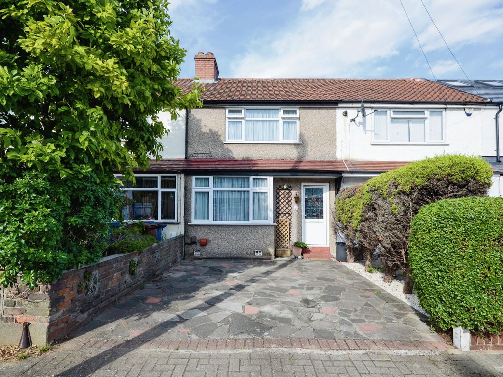 2 bed terraced house for sale in Kenilworth Avenue, Harrow HA2 Zoopla