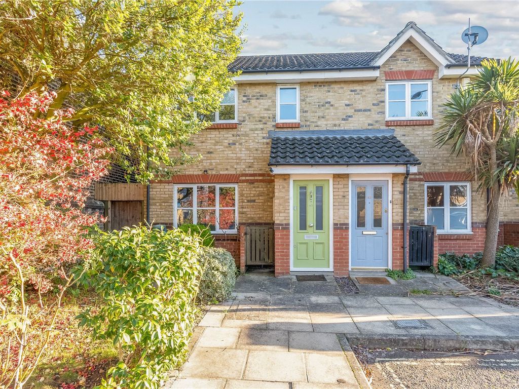 3 bed semidetached house for sale in St Francis Road, East Dulwich