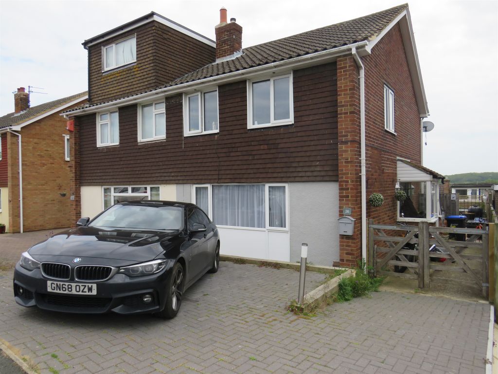 3 bed semidetached house for sale in Cedar Road, Sturry, Canterbury
