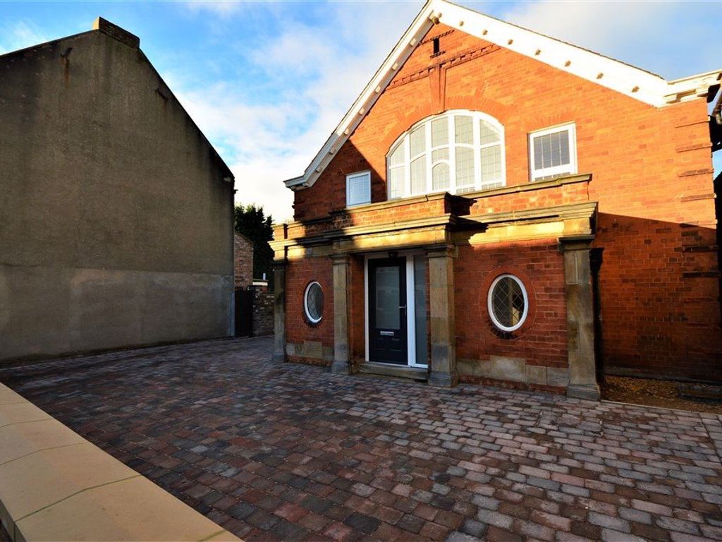 2 bed terraced house to rent in The Methodist Church, Sherburn Street