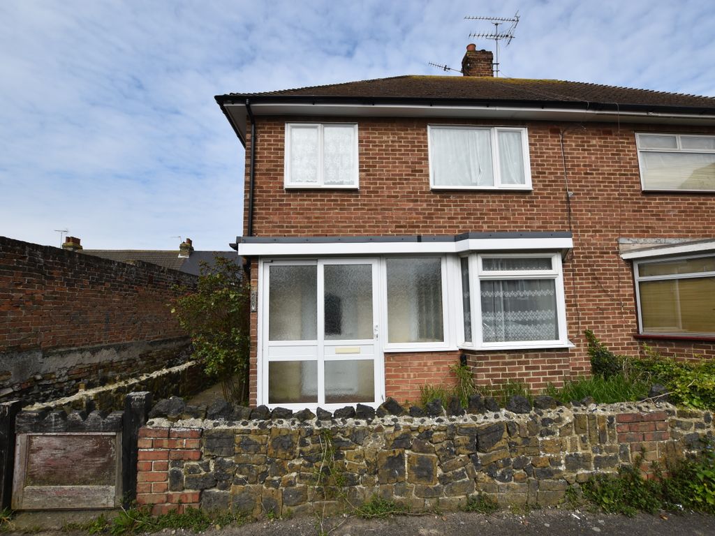 3 bed semidetached house for sale in Osborne Terrace, Margate CT9, £