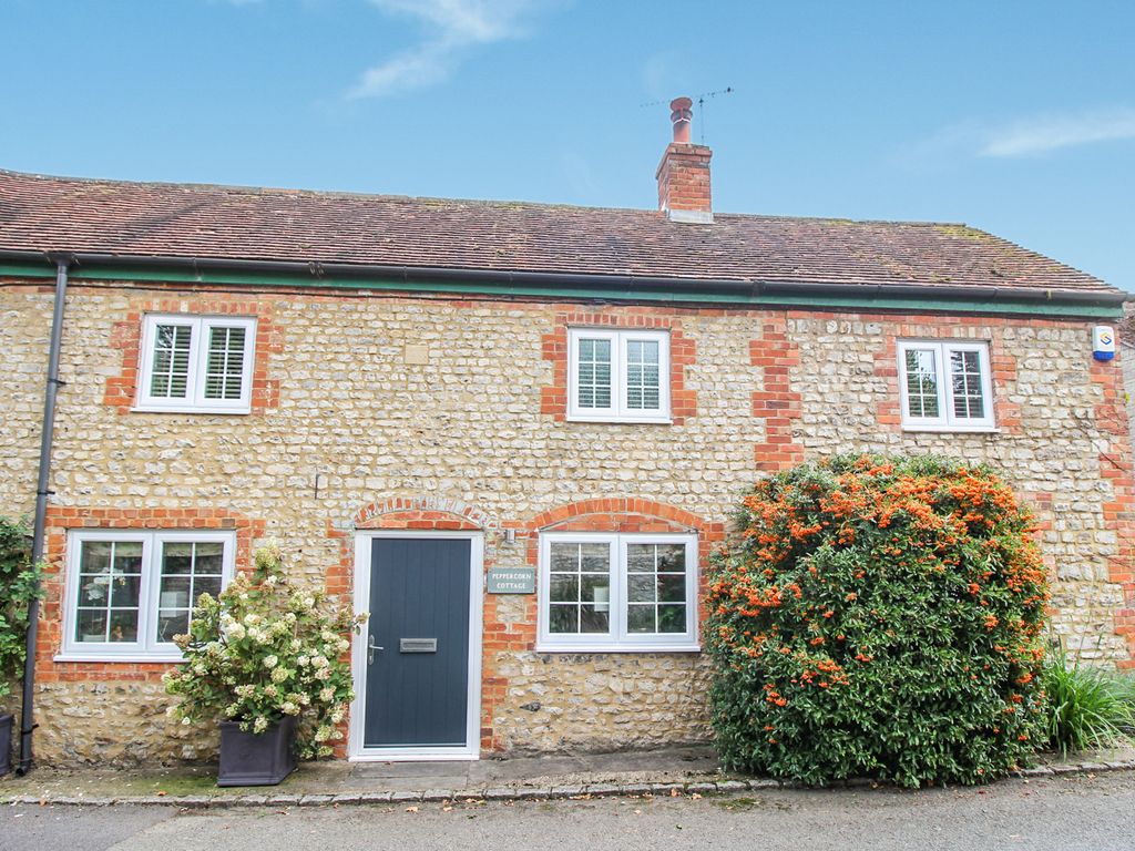 2 bed cottage for sale in Deverill Road, Sutton Veny, Warminster BA12