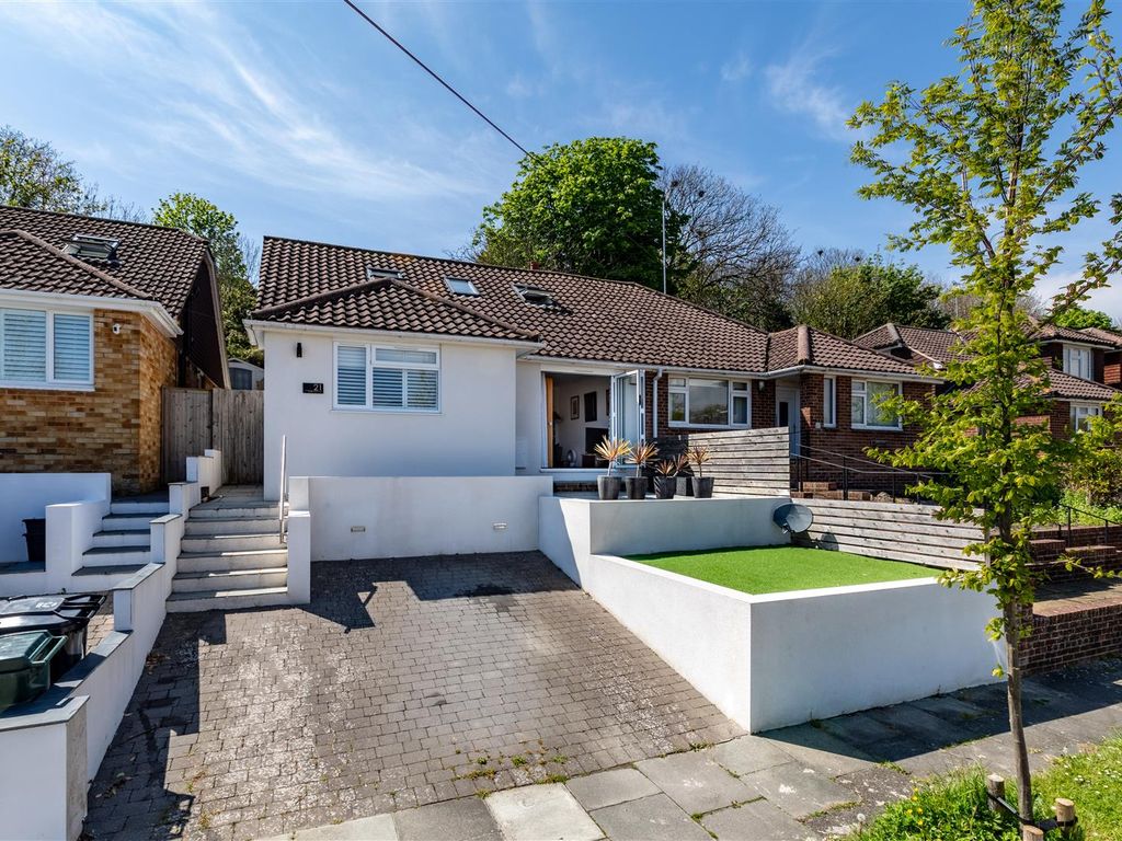 4 bed property for sale in Elvin Crescent, Rottingdean, Brighton BN2, £
