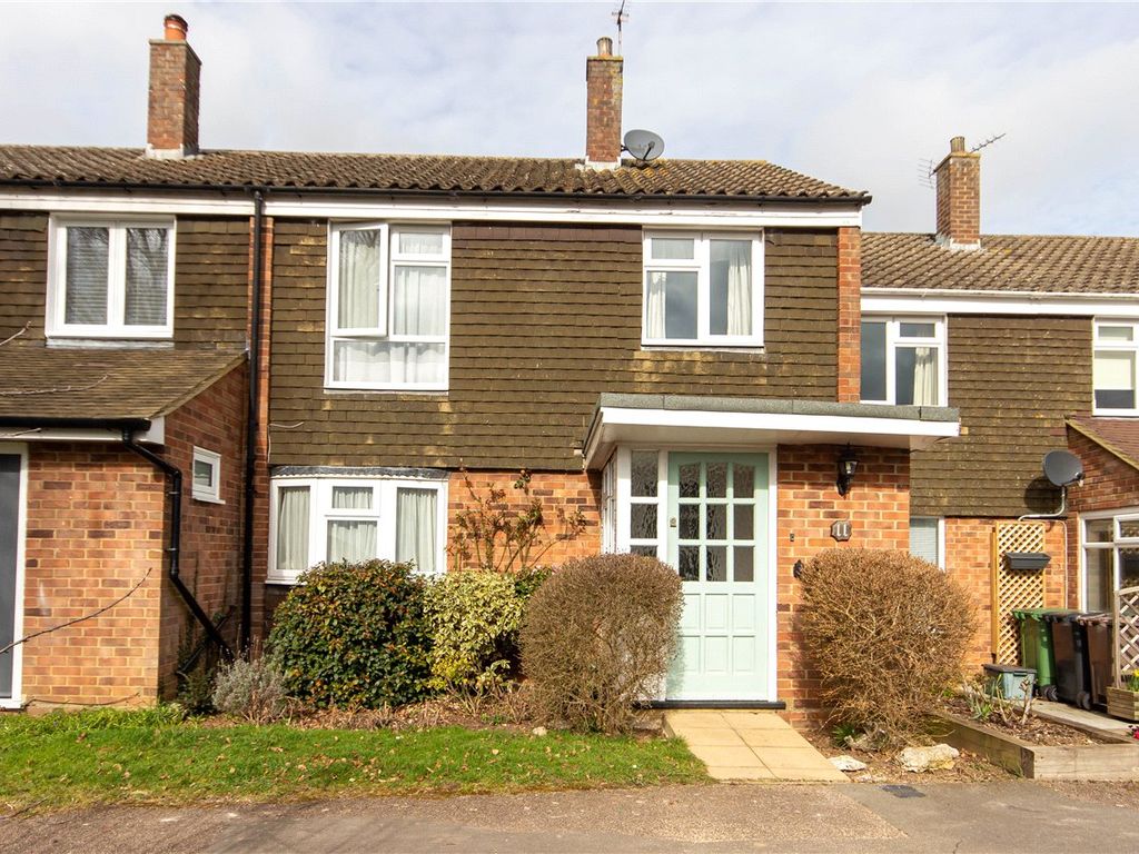 3 bed terraced house for sale in Holts Meadow, Redbourn, St. Albans