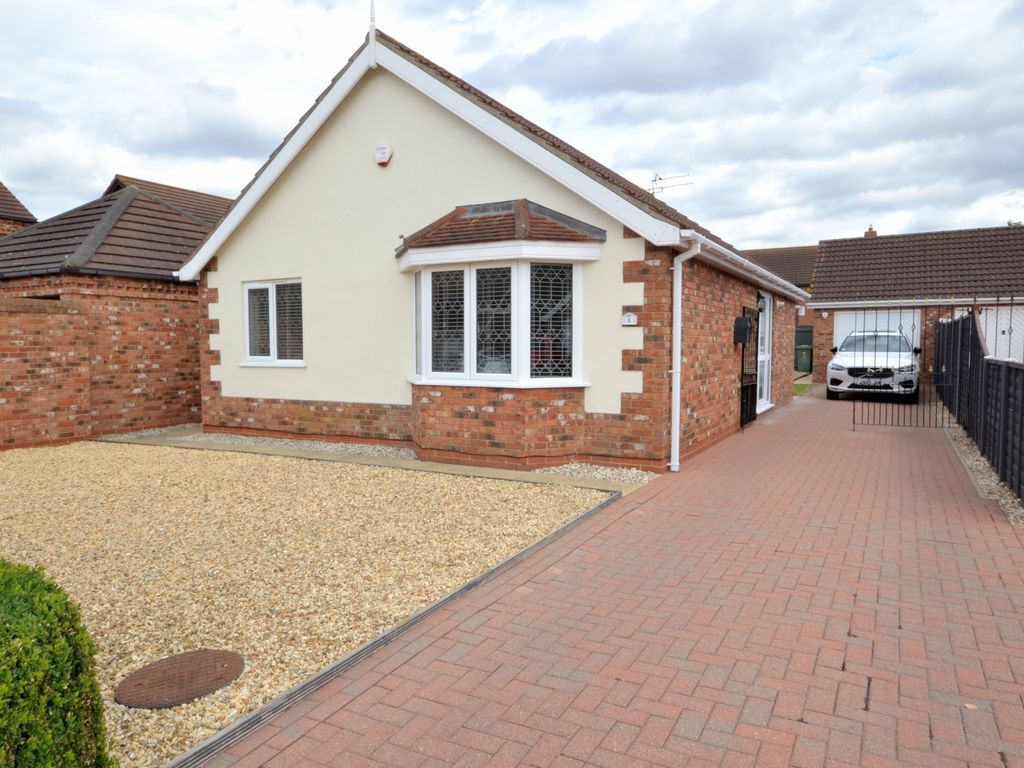 2 bed detached bungalow for sale in Lambourn Court, Cleethorpes DN35