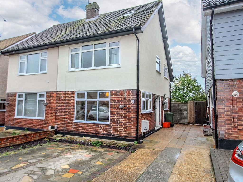 Sharlands Close, Wickford SS11  