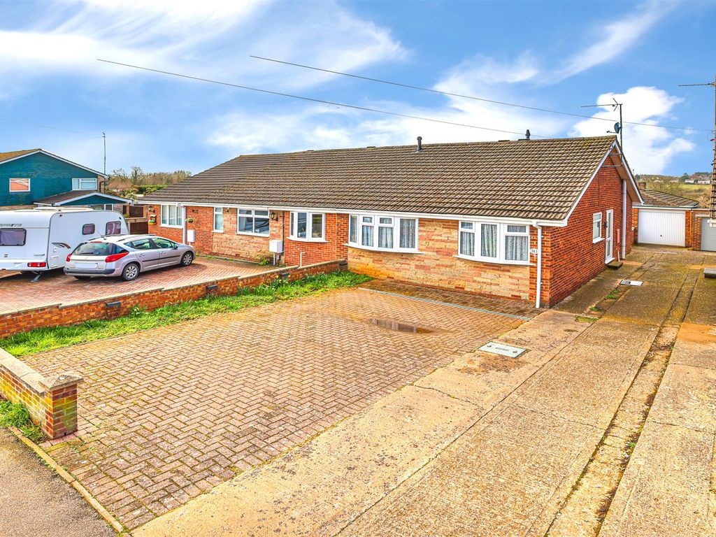 2 bed semidetached bungalow for sale in Queensway, Burton Latimer