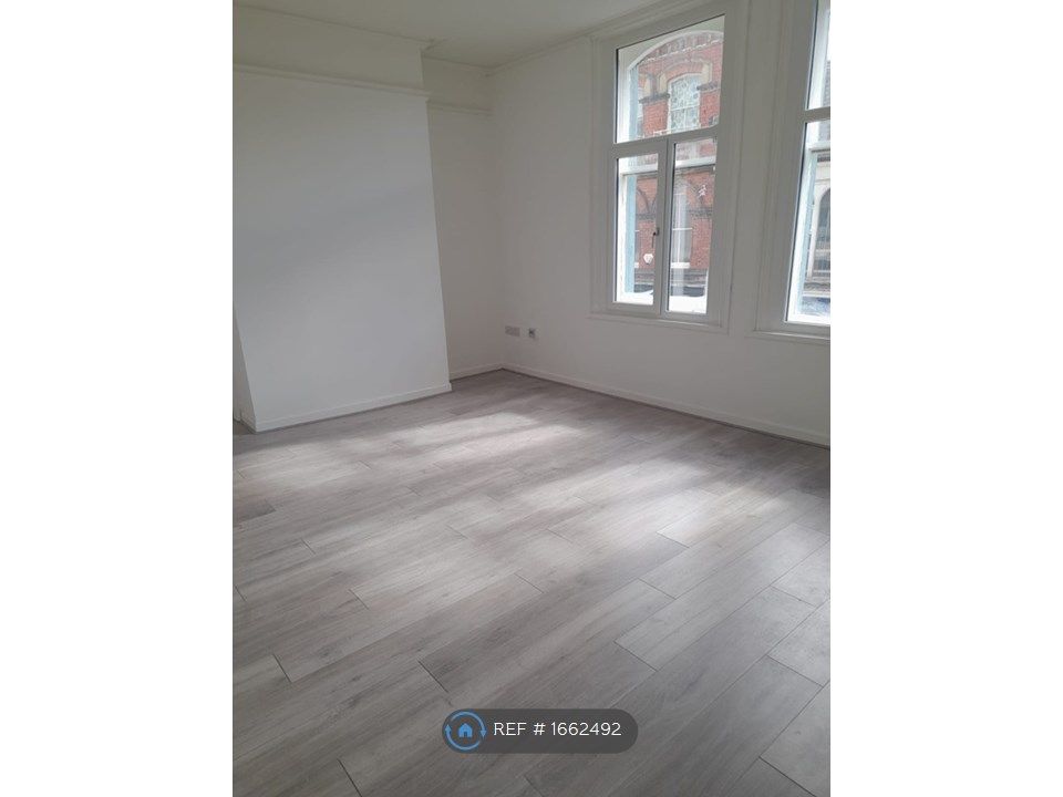 1 bed flat to rent in Oswald Road, Oswestry SY11 Zoopla