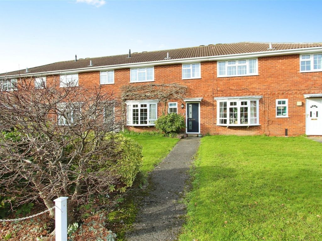 3 bed terraced house for sale in Marlborough Court, Dibden Purlieu