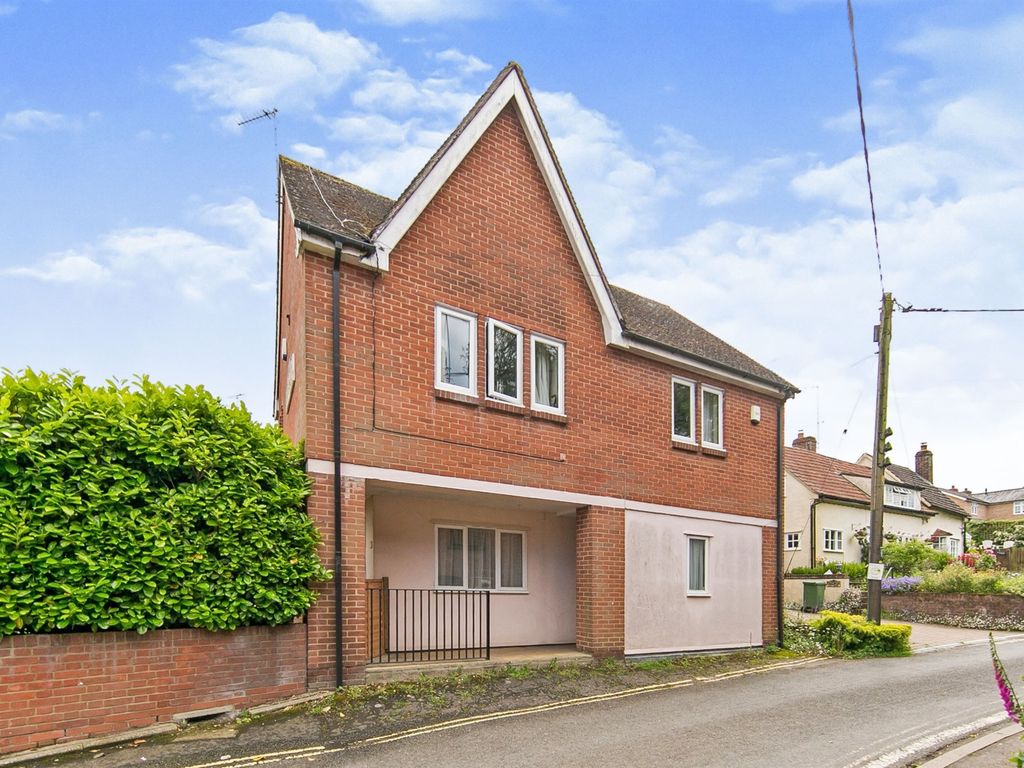 4 bed detached house for sale in Alexandra Road, Sible Hedingham