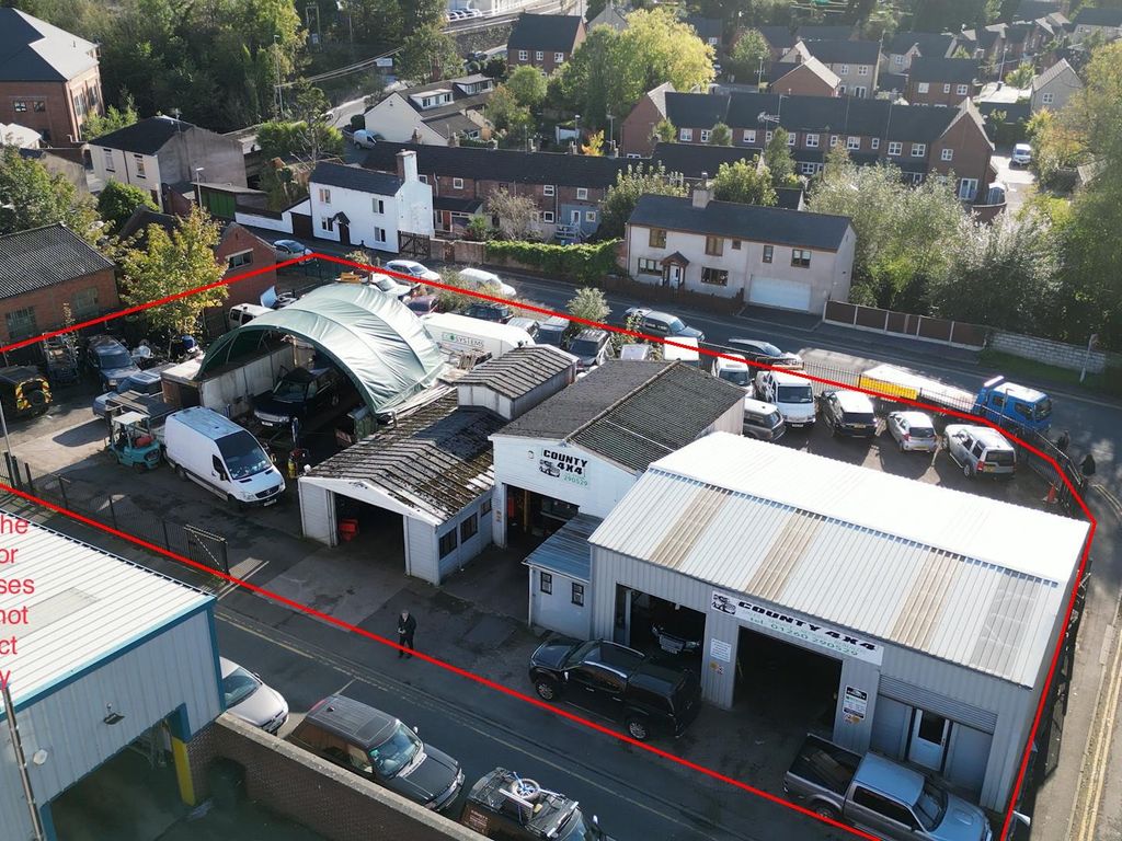 Light industrial for sale in Commercial Buildings And Yard, Queen