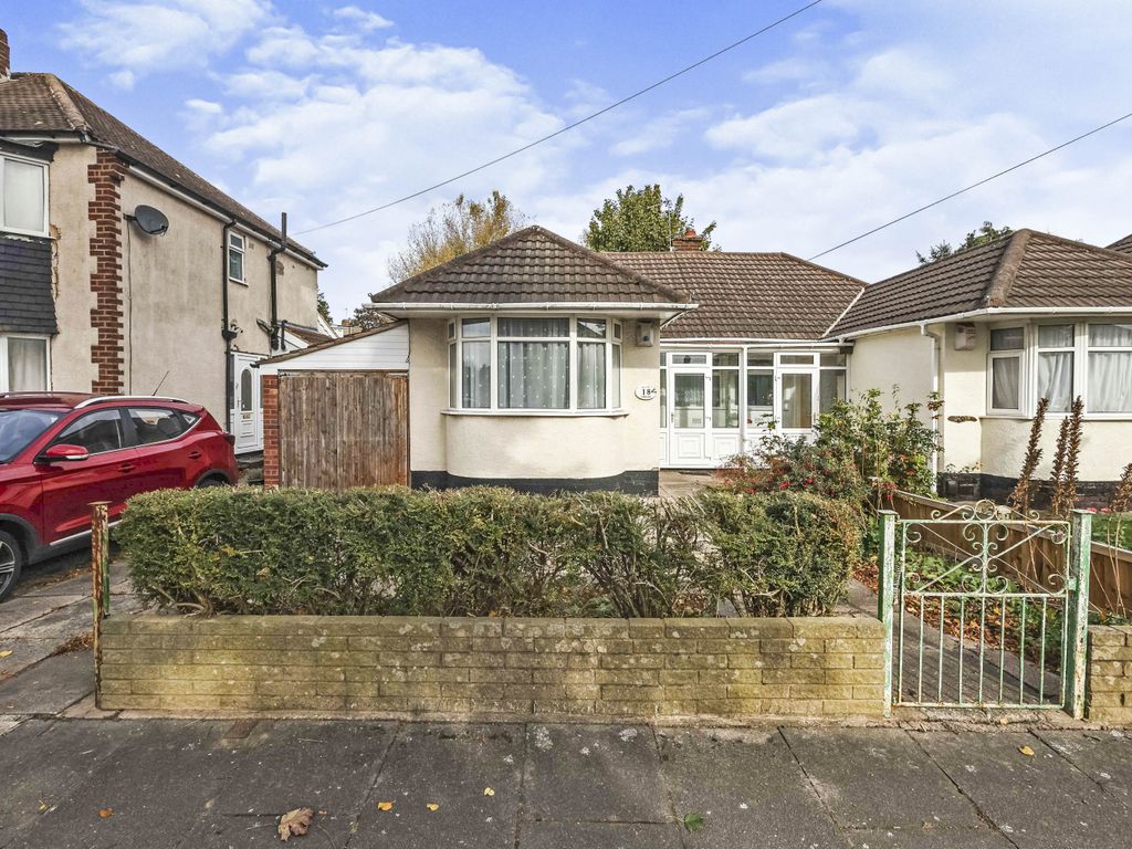 2 bed bungalow for sale in Chorley Avenue, Birmingham B34 Zoopla
