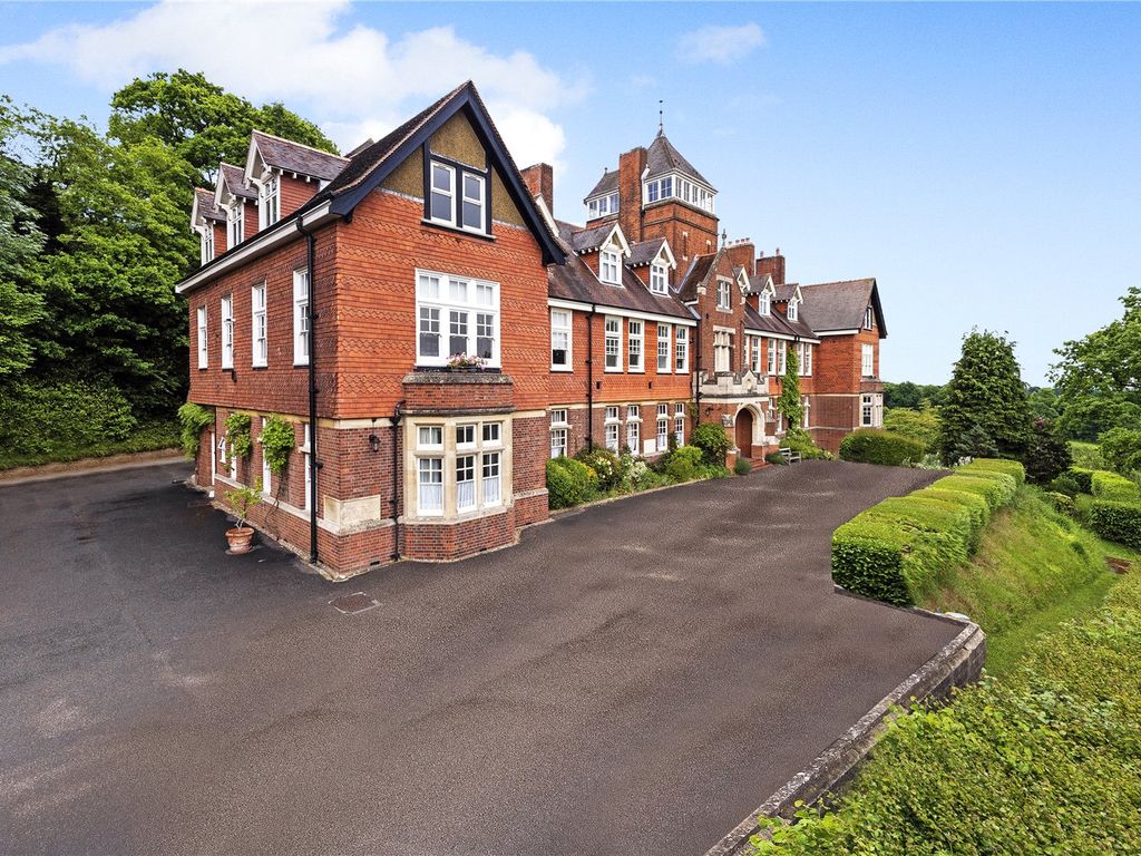 1 bed flat for sale in Caxton House, Caxton Lane, Oxted RH8 Zoopla