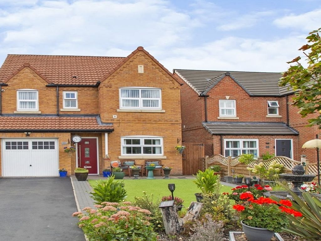 4 bed detached house for sale in Wharf Road, Kilnhurst, Mexborough S64