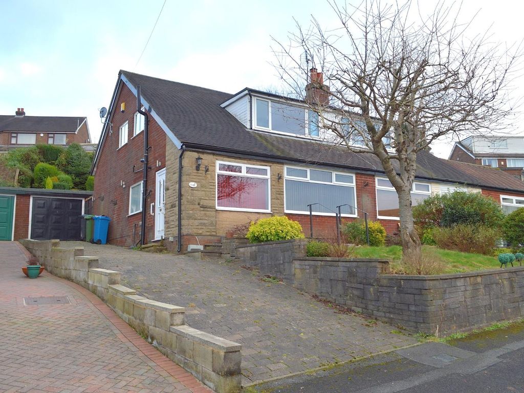 3 bed semidetached house for sale in Claytons Close, Springhead