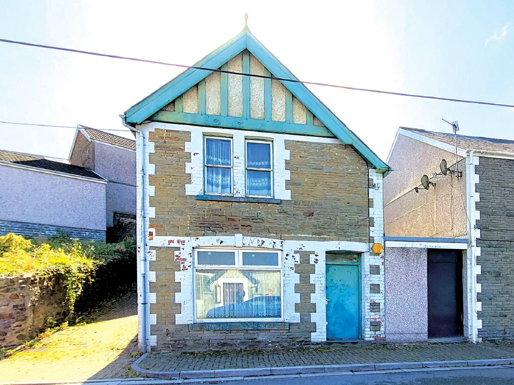2 bed linkdetached house for sale in Graig Street, Graig, Pontypridd