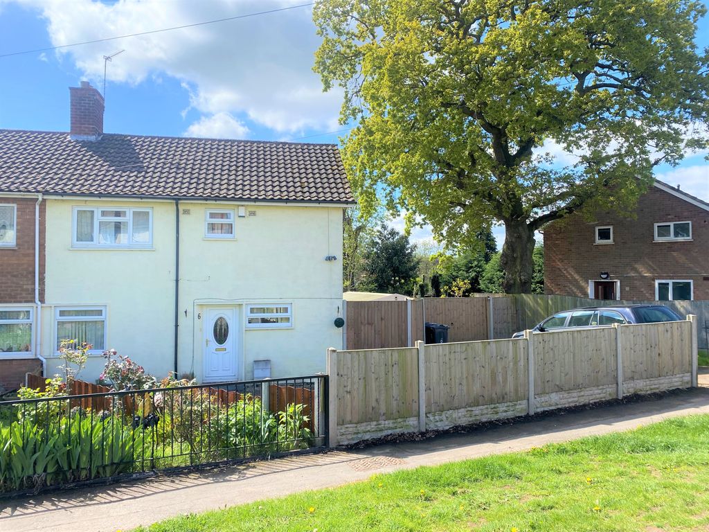 3 bed semidetached house to rent in Wilson Drive, Sutton Coldfield B75